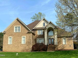 1004 Dunleigh Road, Burlington, NC 27215