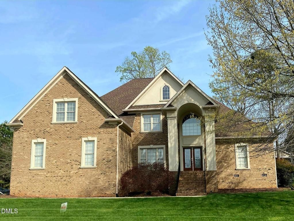 1004 Dunleigh Road, Burlington, NC 27215