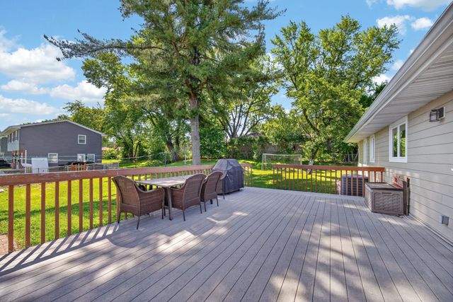 4201 Lower Beaver Road, Des Moines, IA 50310