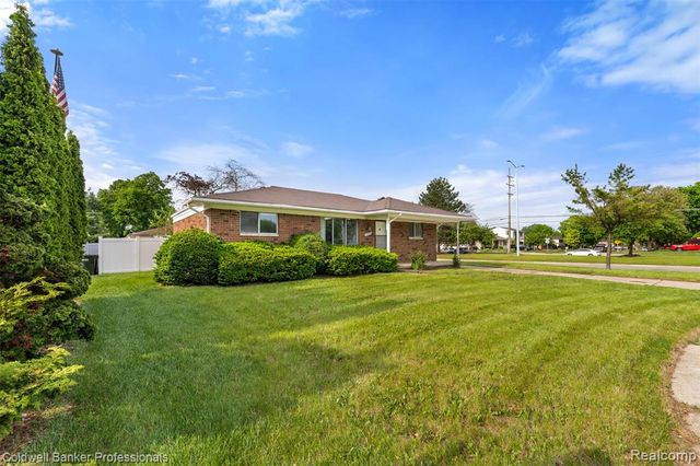 13485 Bernadette Court, Sterling Heights, MI 48313