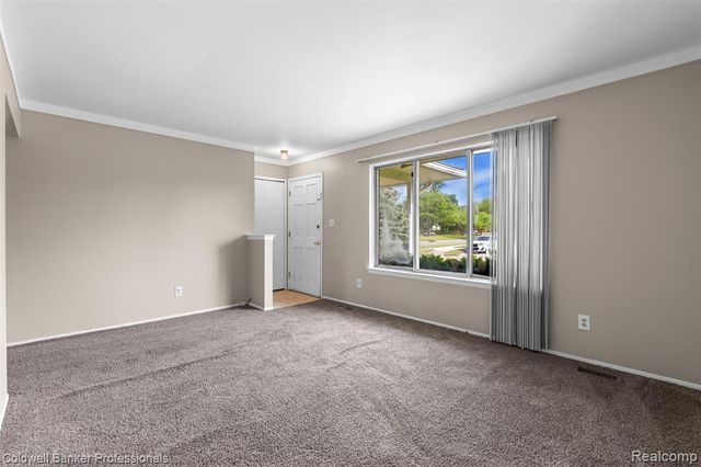 13485 Bernadette Court, Sterling Heights, MI 48313