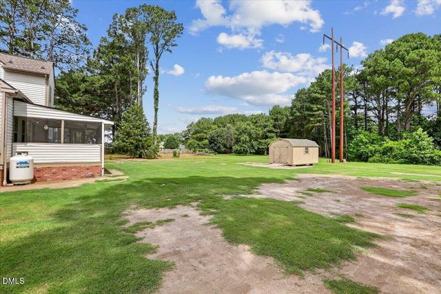122 W Raintree Lane, Goldsboro, NC 27534