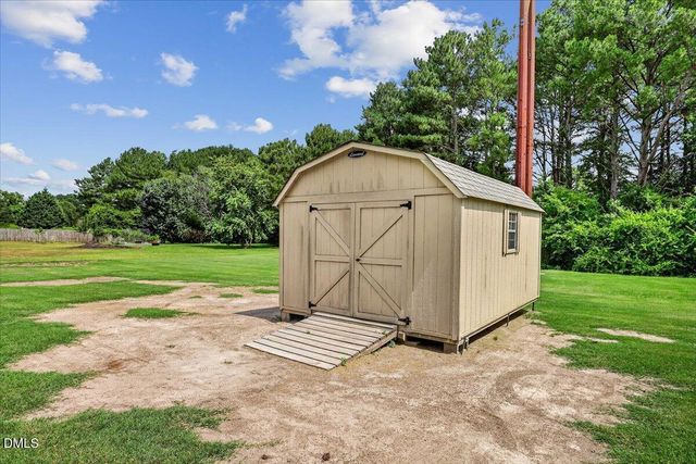 122 W Raintree Lane, Goldsboro, NC 27534