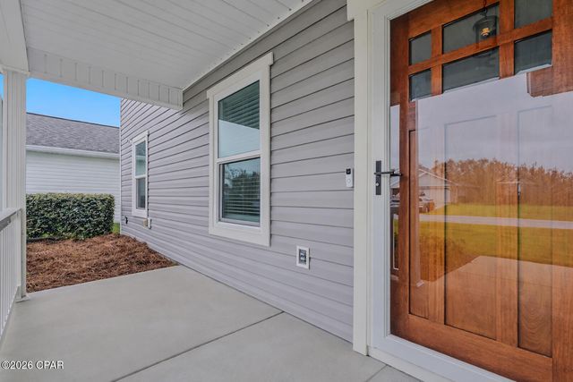 7312 Port Place Street, Southport, FL 32409