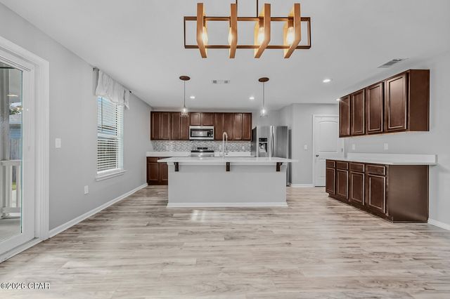 7312 Port Place Street, Southport, FL 32409