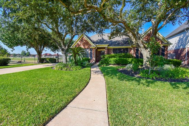 8739 Bent Spur Lane, Houston, TX 77064