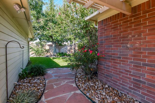 8739 Bent Spur Lane, Houston, TX 77064