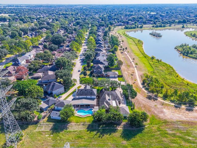 8739 Bent Spur Lane, Houston, TX 77064