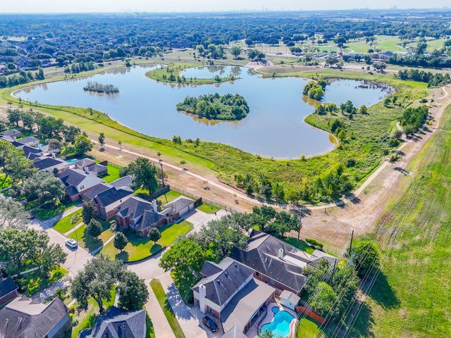 8739 Bent Spur Lane, Houston, TX 77064