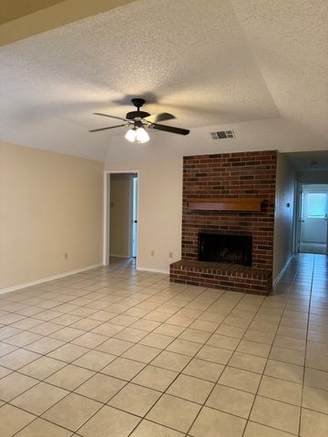 4501 Mizzenmast Court, Fort Worth, TX 76135