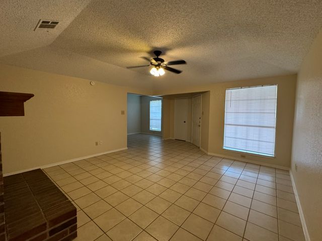 4501 Mizzenmast Court, Fort Worth, TX 76135