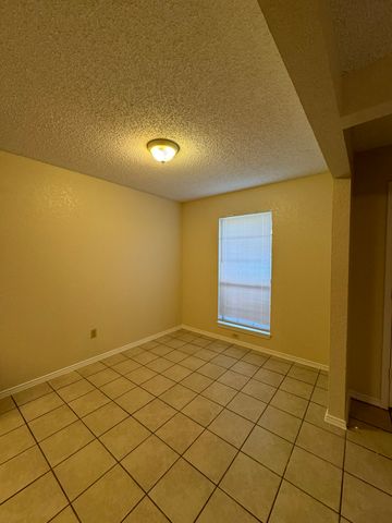 4501 Mizzenmast Court, Fort Worth, TX 76135