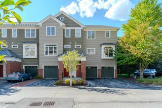 103 Riverwalk Way, Manchester, NH 03101
