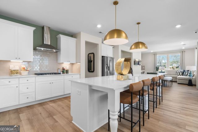 515 Bartlett Pear Lane, Loganville, GA 30052