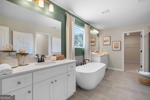 515 Bartlett Pear Lane, Loganville, GA 30052