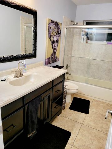 680 NW 111th Way, Coral Springs, FL 33071