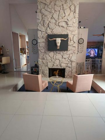 680 NW 111th Way, Coral Springs, FL 33071