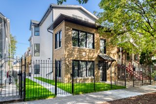 3520 W Shakespeare Avenue 2, Chicago, IL 60647