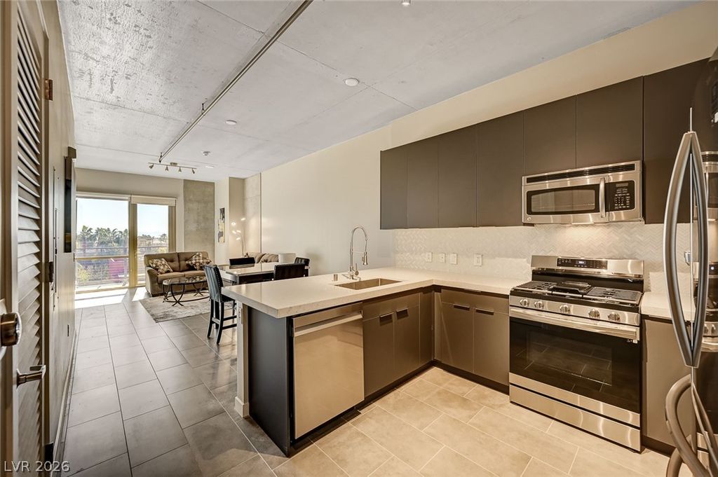 353 East Bonneville Avenue 439, Las Vegas, NV 89101