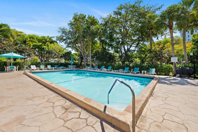 3095 N Course Drive 702, Pompano Beach, FL 33069