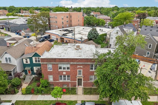 4247 W Addison Street, Chicago, IL 60641