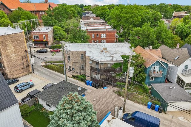 4247 W Addison Street, Chicago, IL 60641