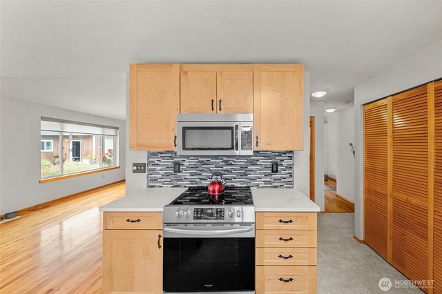 5931 184th Lane SW, Rochester, WA 98579