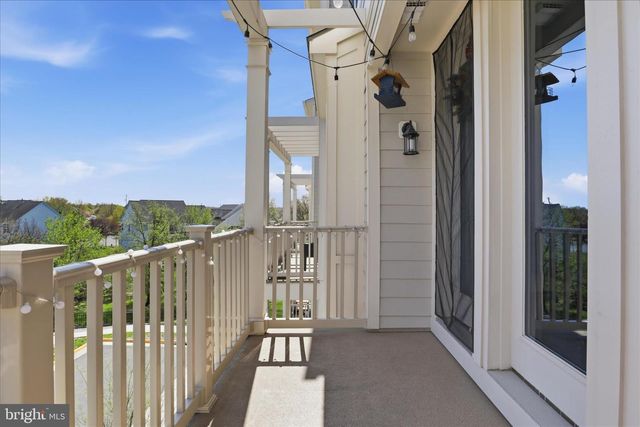 920 CALIFORNIA DR NE, Leesburg, VA 20176