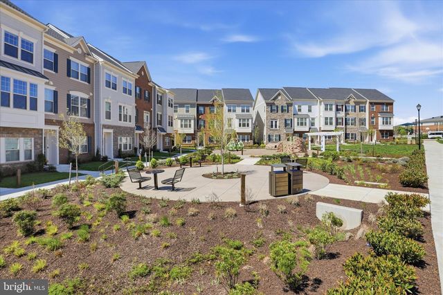 920 CALIFORNIA DR NE, Leesburg, VA 20176