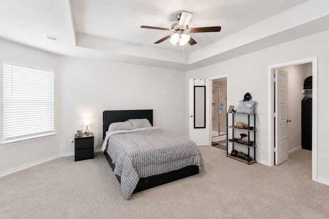 1137 Takeoff Avenue, Fort Worth, TX 76131