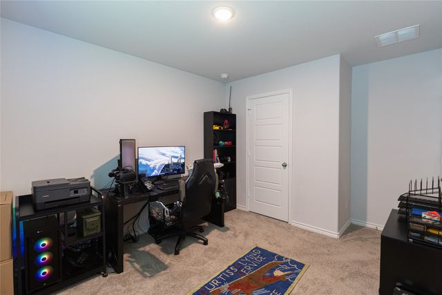 1137 Takeoff Avenue, Fort Worth, TX 76131