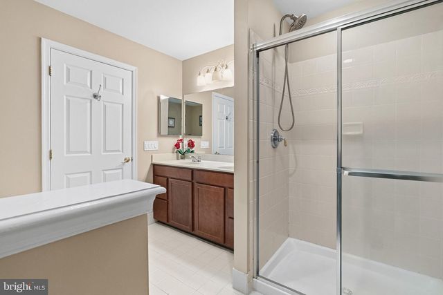 43 BRECKNOCK CT, Newtown, PA 18940