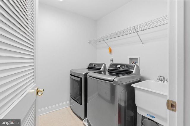 43 BRECKNOCK CT, Newtown, PA 18940
