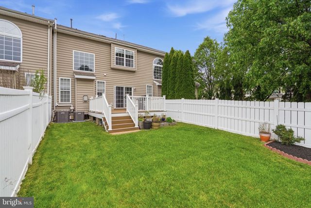 43 BRECKNOCK CT, Newtown, PA 18940