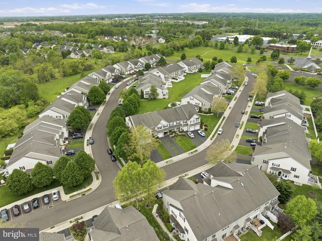 43 BRECKNOCK CT, Newtown, PA 18940