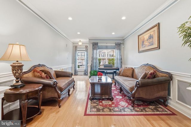43 BRECKNOCK CT, Newtown, PA 18940