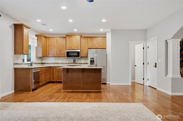 25917 168th Place SE, Covington, WA 98042