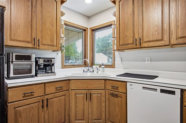 1115 Carver Street, Iowa City, IA 52240