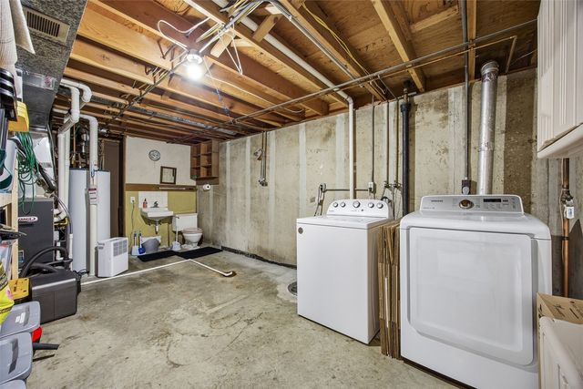 1115 Carver Street, Iowa City, IA 52240