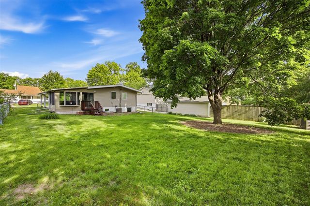 1115 Carver Street, Iowa City, IA 52240