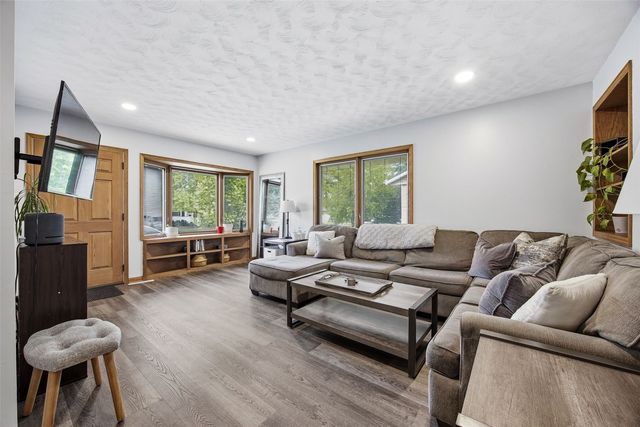 1115 Carver Street, Iowa City, IA 52240