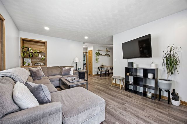 1115 Carver Street, Iowa City, IA 52240