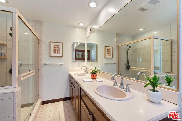 541 Silvera Avenue, Long Beach, CA 90803