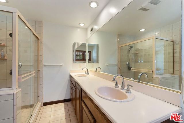 541 Silvera Avenue, Long Beach, CA 90803