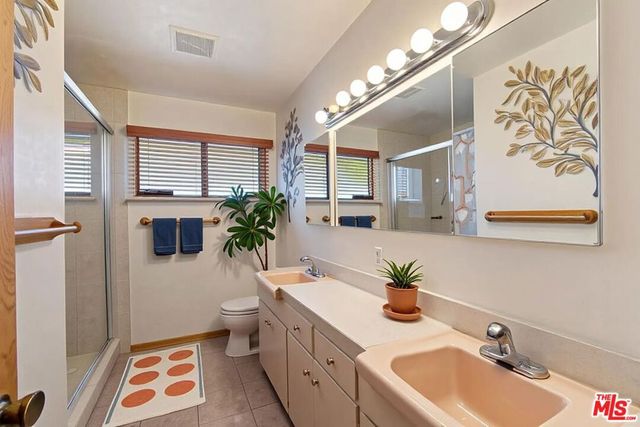 541 Silvera Avenue, Long Beach, CA 90803