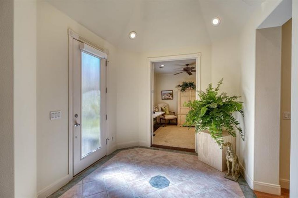 104 Mason Court, Horseshoe Bay, TX 78657