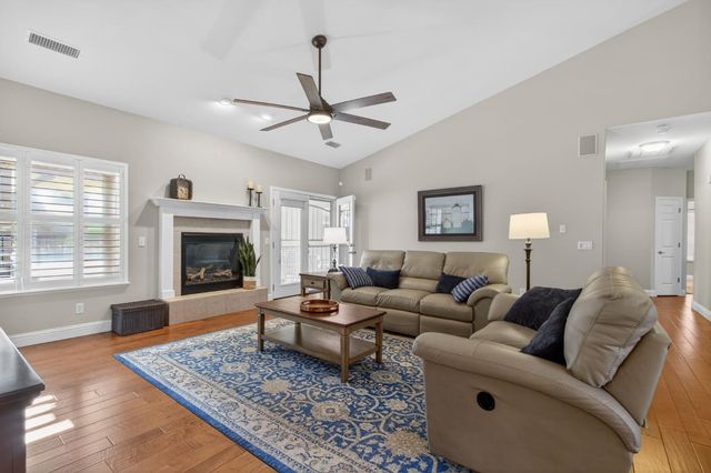1733 Komos Ct, Atwater, CA 95301