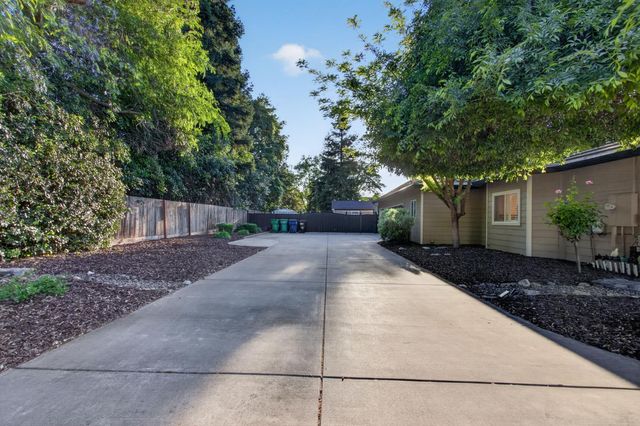 1733 Komos Ct, Atwater, CA 95301