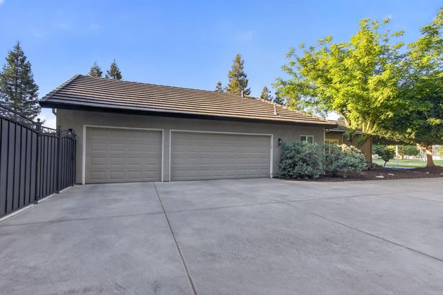 1733 Komos Ct, Atwater, CA 95301