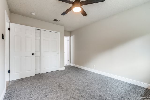 9434 Valley Rock, San Antonio, TX 78250